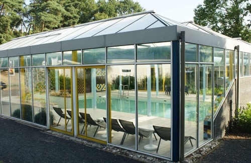 Belfeld House | Cosy apartment in villa for 4 people with pool, WIFI, TV, terrace and parking