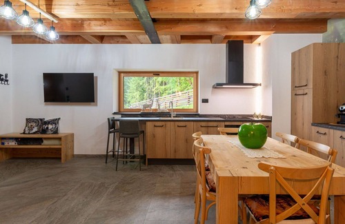 Livo Villa | Cosy apartment in villa for 4 people with WIFI, TV, patio, panoramic view and parking
