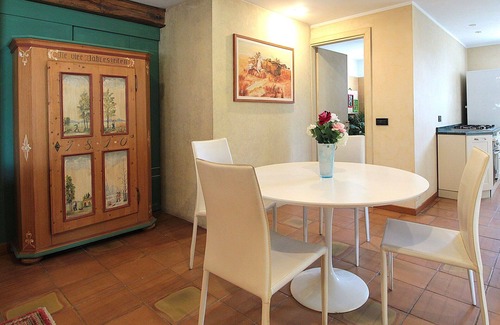 Silea House | Cosy apartment in villa for 6 guests with pool, A/C, WIFI, TV, terrace, pets allowed and parking