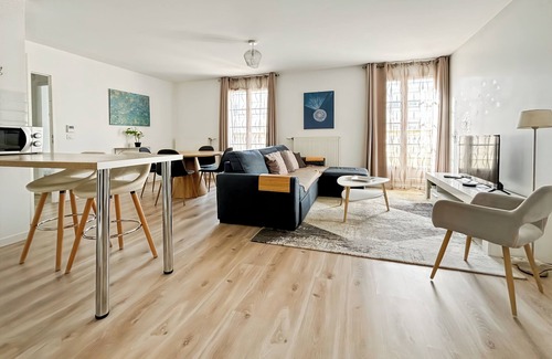 Serris Apartment | ★ Cosy Apartment Near Disneyland Paris ★