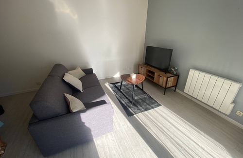Bondy Apartment | Cosy apartment near Paris