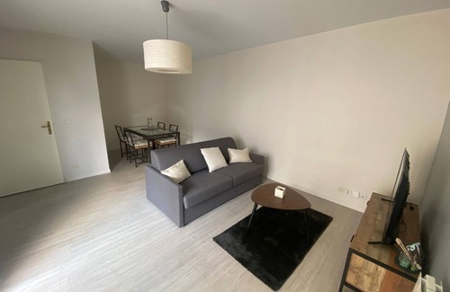 Bondy Apartment | Cosy apartment near Paris