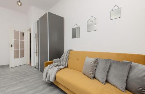 Zoliborz Apartment | Cosy Apartment on Metro Plac Wilsona by Noclegi Renters