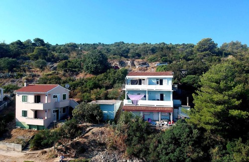 Dragove Apartment | Cosy Apartment, sea view, Long Island, Croatia