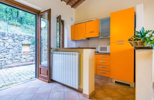San Baronto Apartment | Cosy apartment with WIFI, pool, TV, terrace, pets allowed, panoramic view and parking