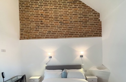 St Albans Apartment | Cosy apartment with stunning views of the Hertfordshire countryside