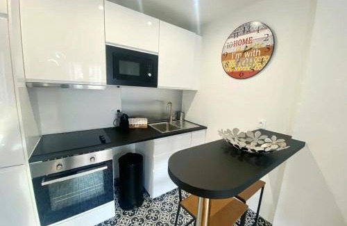 Charenton-le-Pont Apartment | Cosy Appartement - 200m de Paris