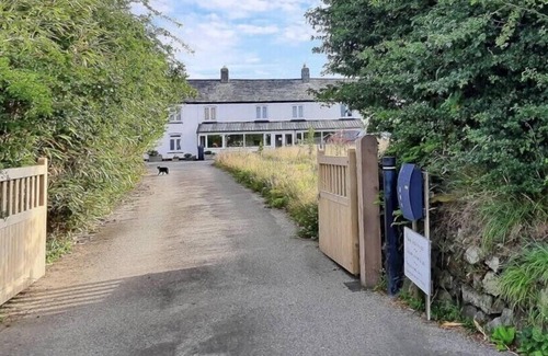 Bude House | Cosy barn for couples in peaceful rural surroundings near Bude coast