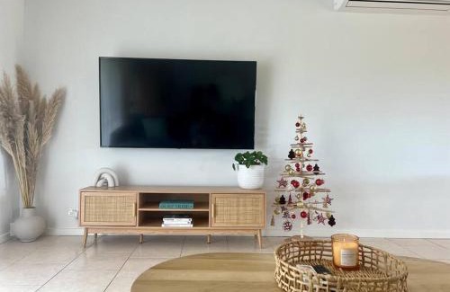 Tootgarook House | Cosy Beach House - Near Hot Springs.