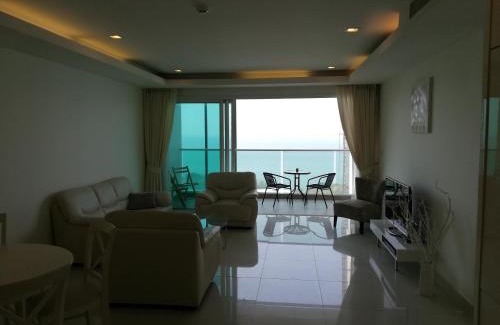 Pratumnak Hill Apartment | Cosy Beach View Apartments