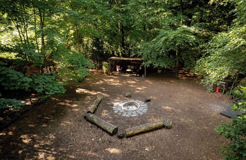Burghclere RV Rental | Cosy Bluebelle Glamping pod in a secluded woodland clearing