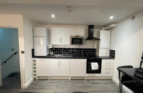 Stonnall Apartment | Cosy Brand new spacious 1 bed luxury apartment