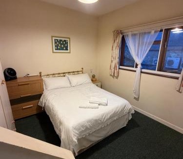 Mill Road Apartment | Cosy central 1 bedroom flat near city centre & station