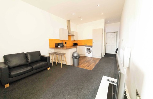 Blackburn Apartment | Cosy Central Blackburn 1 Bed Apartment