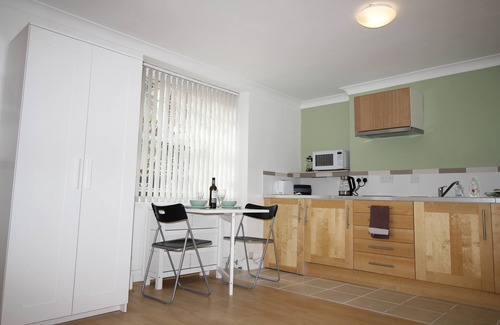 Kings Cross St. Pancras Apartment | Cosy Central London Apartment008