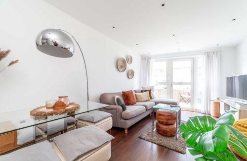 Highbury West Apartment | Cosy Central Urban Retreat in Highbury & Islington