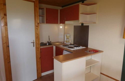 Maurs Cottage | Cosy Chalet 4 Guests, Pool & Patio, Near Maurs' Amenities
