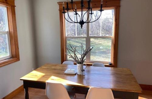 The Blue Mountains Ski Chalet | Cosy Chalet - 4 Season Family Oasis