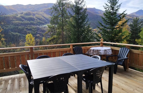 Allos Ski Chalet | Cosy chalet with magnificent mountain views Val d'Allos