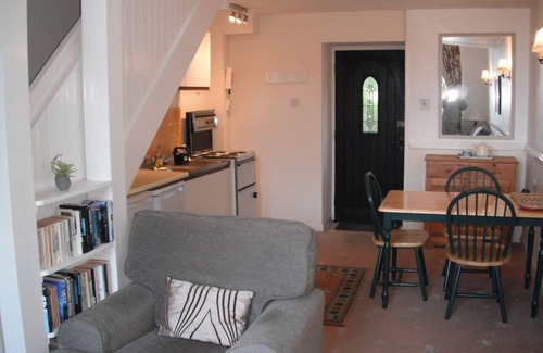 Lostwithiel Cottage | Cosy chapel cottage at Peregrine Hall with pool and walking distance into town