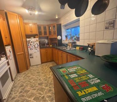 Reefton House | Cosy Colonial Cottage