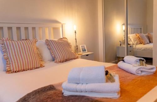 High Wycombe House | Cosy Comfy Home in High Wycombe The Chilterns Pass the Keys