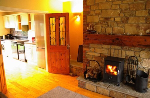 Tramore House | Cosy & convenient beach retreat