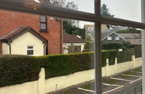 Trowbridge Cottage | Cosy Cottage Cardiff City