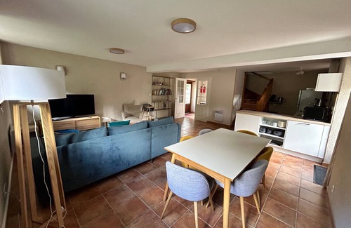 Bruere-Allichamps Cottage | Cosy Cottage Near Cistercian Abbey with Scenic Garden and Modern Interiors