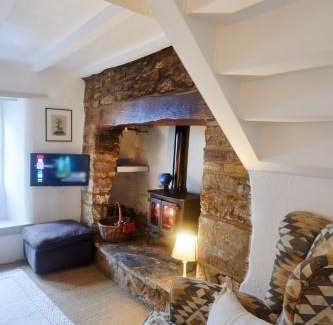 Middleton Cheney House | Cosy Cottage