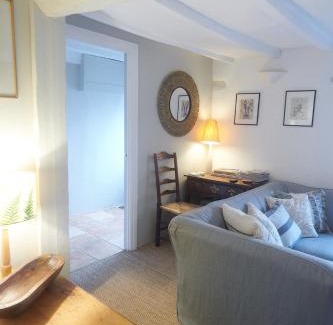 Middleton Cheney House | Cosy Cottage