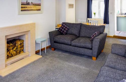 Mistley House | Cosy Cottage