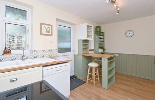 Whatstandwell Cottage | Cosy cottage in Derbyshire with stunning views