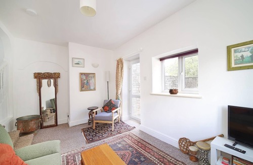 Kingsdon House | Cosy Cottage in Idyllic Village, Private Parking