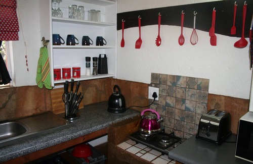 Marloth Park Cottage | Cosy Cottage, in the heart of the African Bush. Close to Kruger National Park!