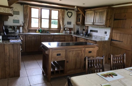 Cosford House | Cosy Cottage in the Countryside
