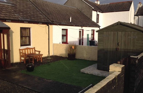 Bowmore Cottage | Cosy cottage in the heart of Bowmore