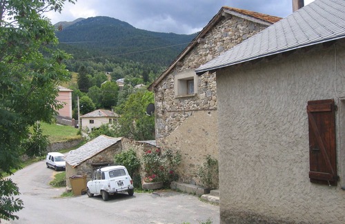 Planes Apartment | Cosy cottage in the heart of the farm