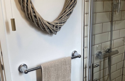 Chard House | Cosy cottage is an Idyllic place to stay