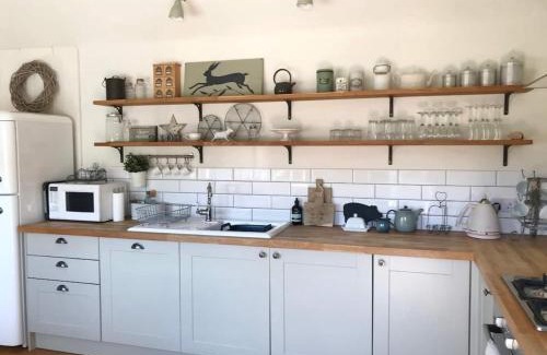 Bidford-on-Avon Villa | Cosy Cottage nr Stratford-Upon-Avon