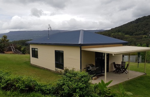 Curramore Cottage | Cosy Cottage on Rainforest acreage with Waterfall
