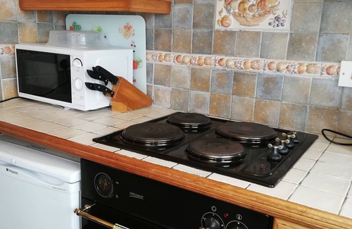 Porthyrhyd Cottage | COSY COTTAGE WITH REAL FIRE AND FABULOUS VIEWS IN CARMARTHENSHIRE, WALE