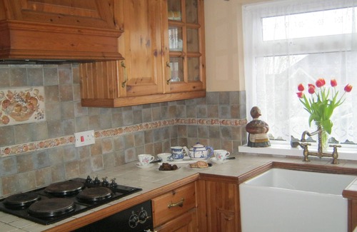 Porthyrhyd Cottage | COSY COTTAGE WITH REAL FIRE AND FABULOUS VIEWS IN CARMARTHENSHIRE, WALE