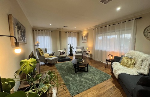 Neerim South Cottage | Cosy Country Cottage