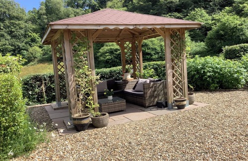 Llandysul Cottage | Cosy country cottage, sleeps 4 , pet friendly.