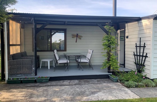 Leithfield House | Cosy country cottage at Leithfield Beach, child friendly