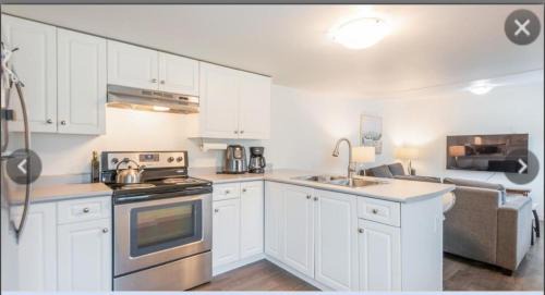 Port Alberni House | Cosy country mobile home on 18 acres farm sleeps 5