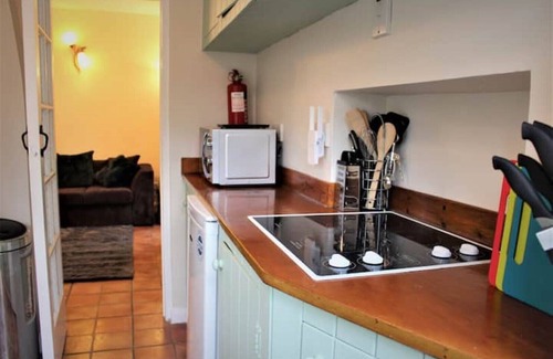 King's Lynn Cottage | Cosy Countryside Cottage - Hot Tub & Dog friendly