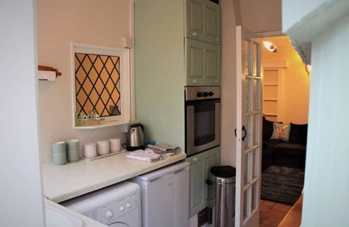 King's Lynn Cottage | Cosy Countryside Cottage - Hot Tub & Dog friendly