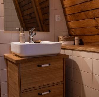 Dane House | Cosy countryside cottage with indoor fireplace